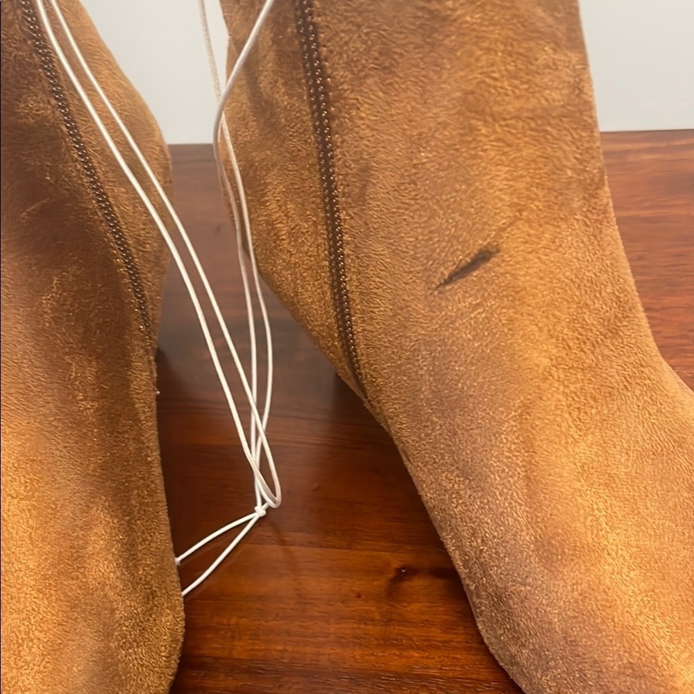 Universal Thread Elegant Tan Faux Suede Pointy Ankle Boots New - Picture 6 of 12